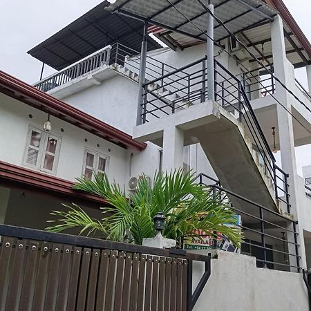 Surf & Salt Apartment Weligama Exterior foto