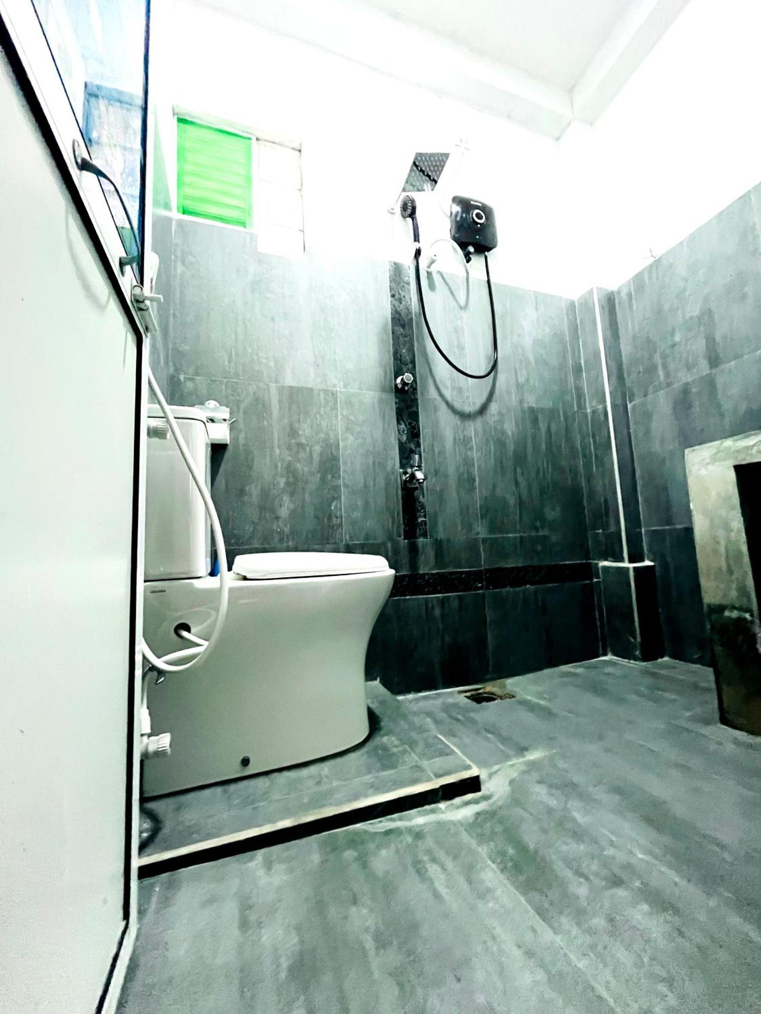 Surf & Salt Apartment Weligama Exterior foto