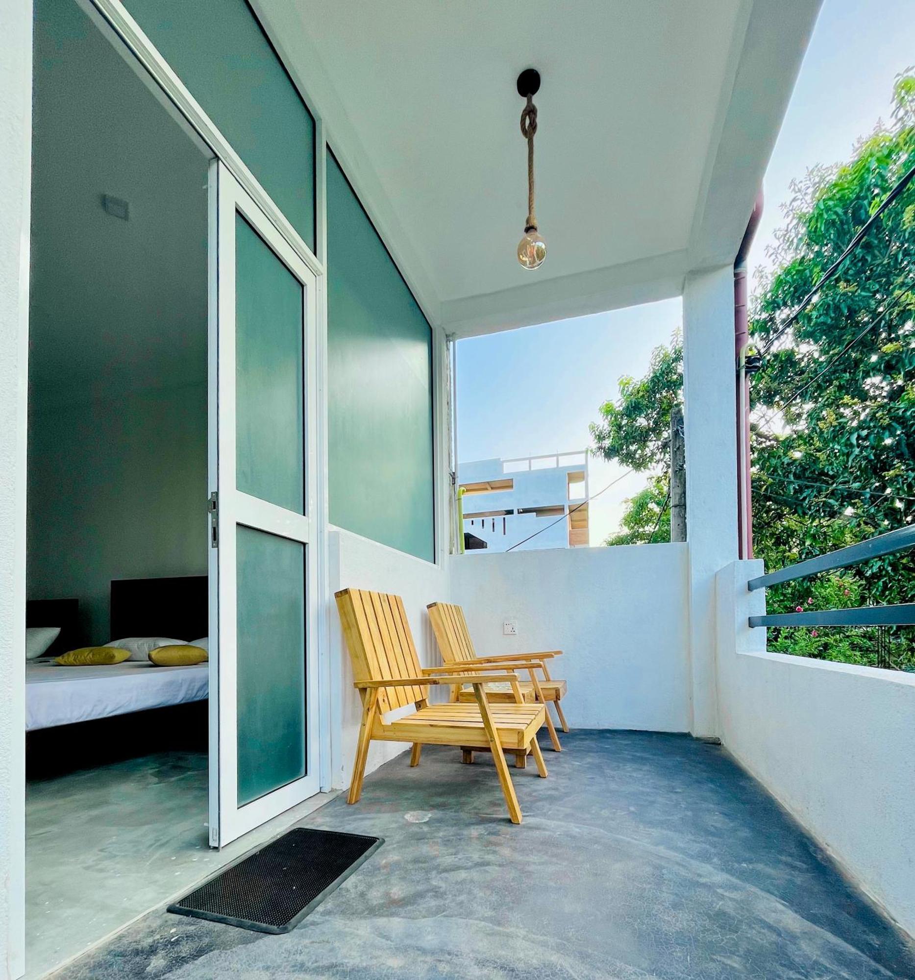Surf & Salt Apartment Weligama Exterior foto